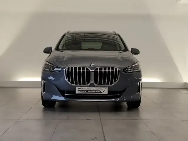 BMW 216