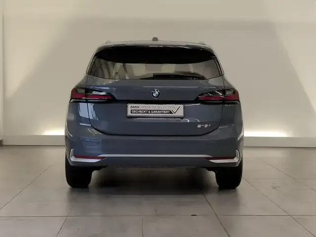 BMW 216