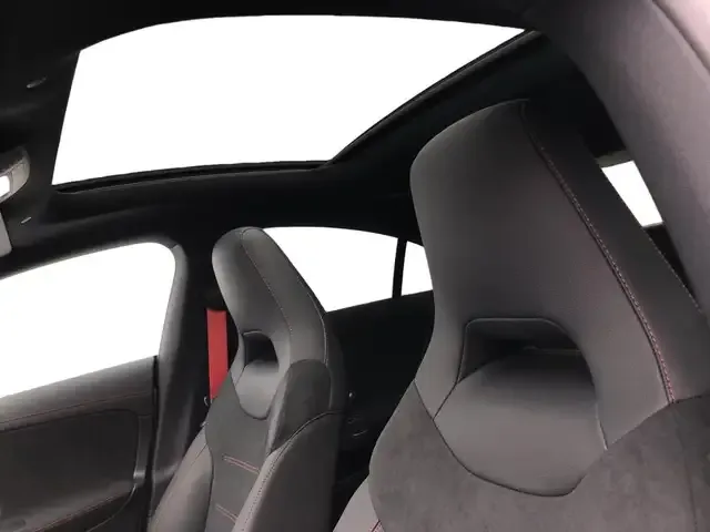 Mercedes-Benz CLA 35 AMG
