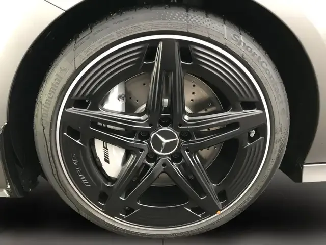 Mercedes-Benz CLA 35 AMG