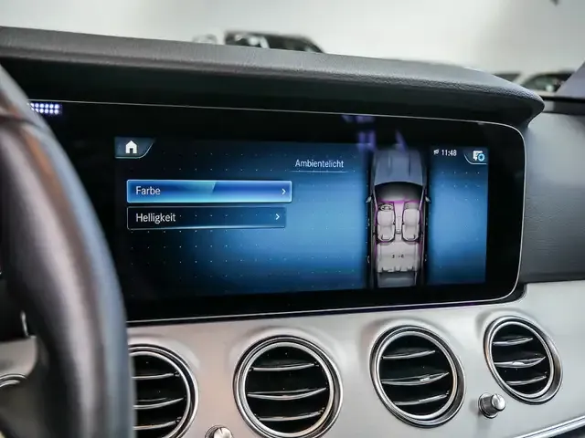 Mercedes-Benz E 220