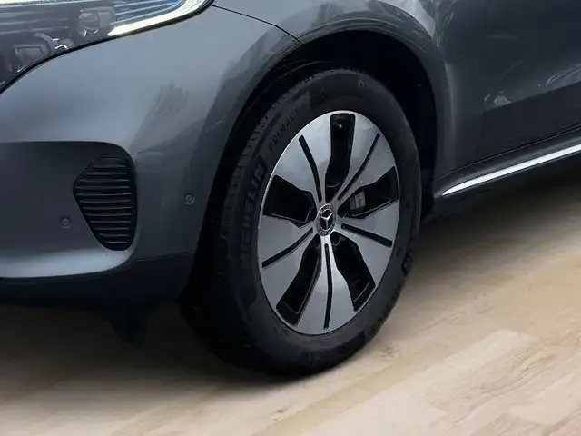 Mercedes-Benz EQC 400
