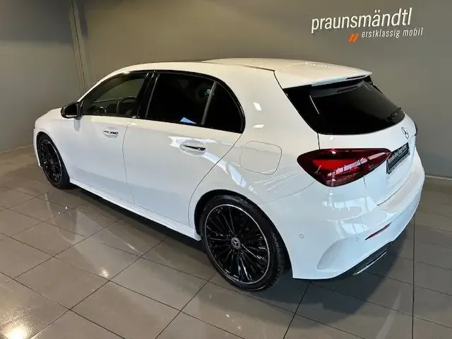 Mercedes-Benz A 200