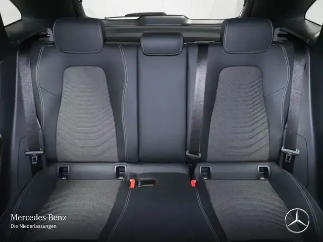 Mercedes-Benz GLA 180