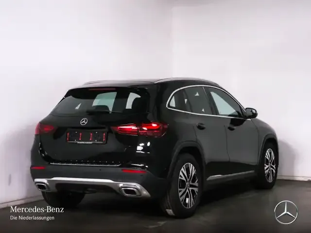 Mercedes-Benz GLA 180