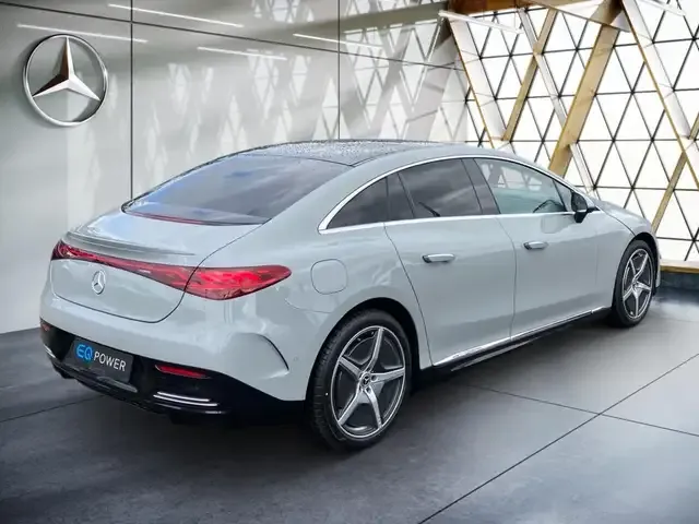 Mercedes-Benz EQE 350
