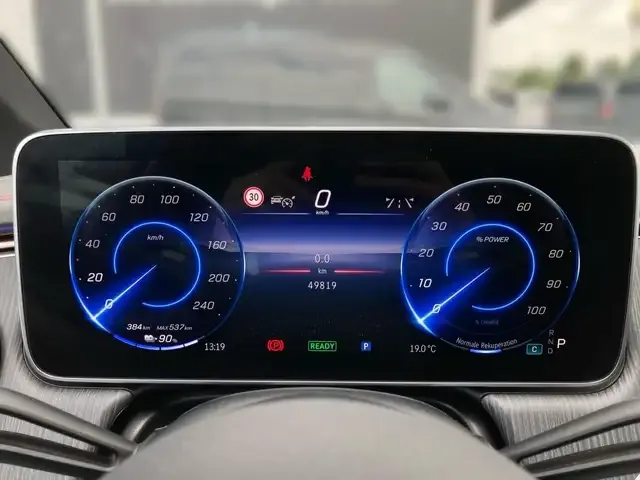 Mercedes-Benz EQE 350