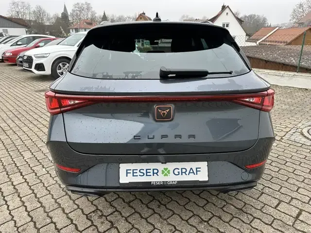 CUPRA Leon