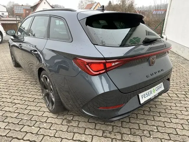 CUPRA Leon