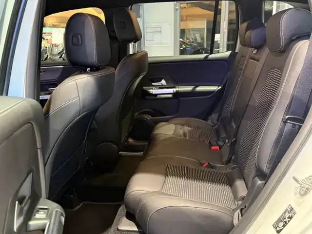 Mercedes-Benz GLB 200