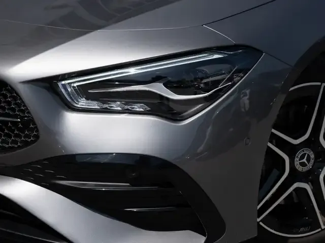 Mercedes-Benz CLA 220