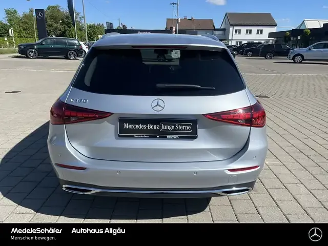Mercedes-Benz C 180