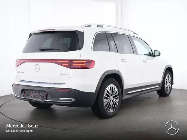 Mercedes-Benz EQB 300