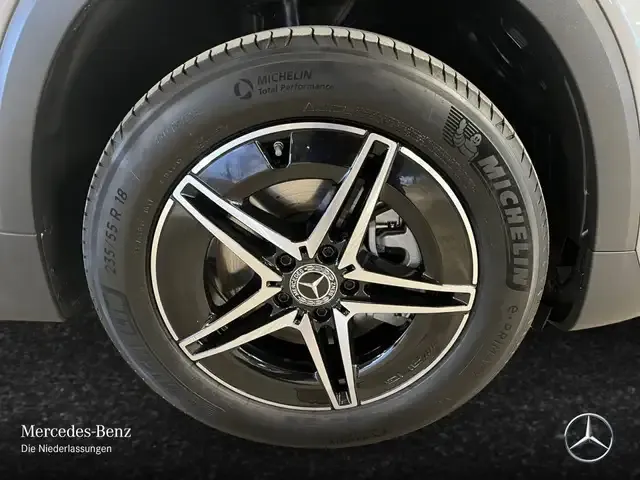 Mercedes-Benz EQB 250