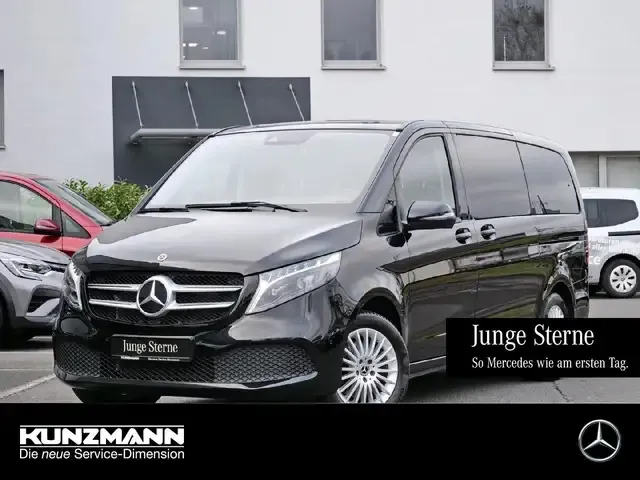 Mercedes-Benz V 220