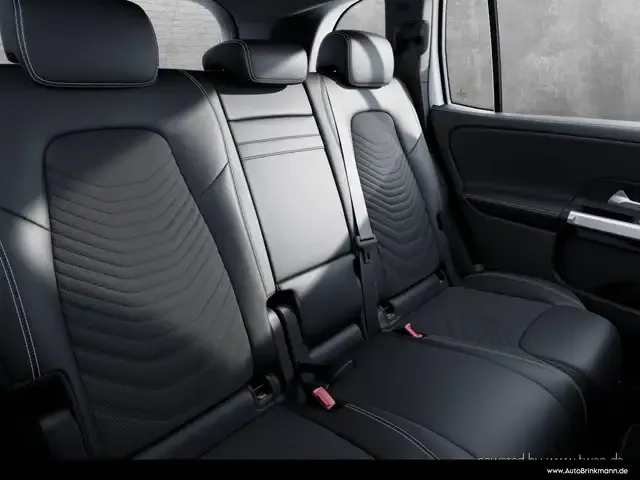 Mercedes-Benz GLB 200