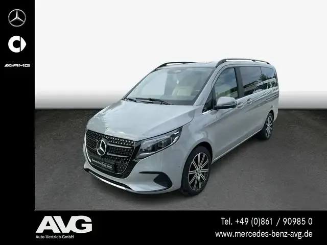 Mercedes-Benz V 250