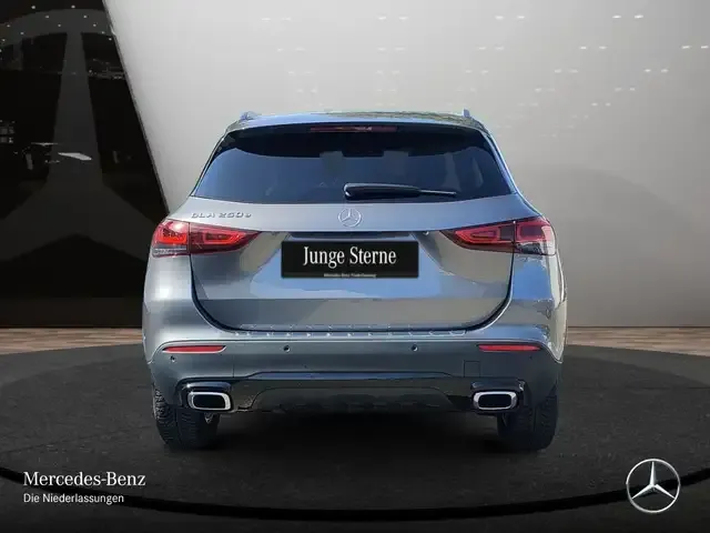 Mercedes-Benz GLA 250