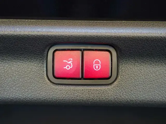 Mercedes-Benz EQE 300