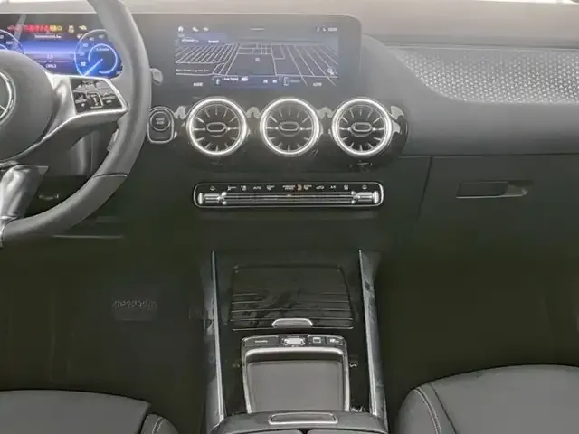 Mercedes-Benz EQA 300