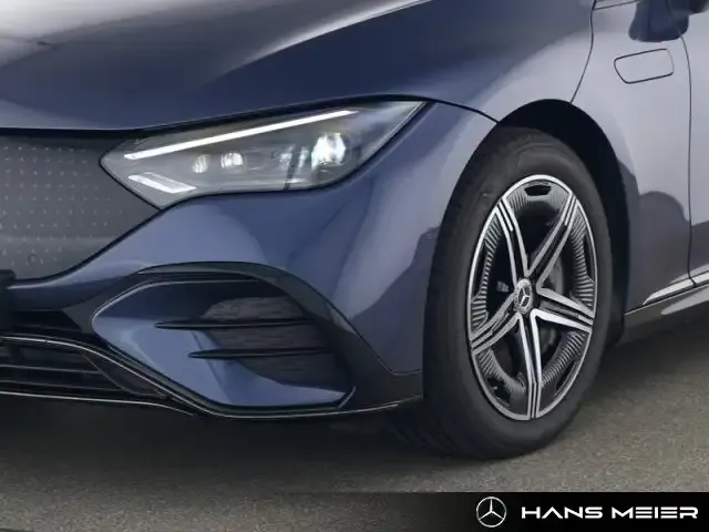 Mercedes-Benz EQE 300