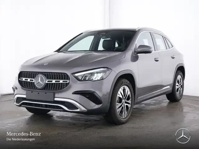 Mercedes-Benz GLA 180