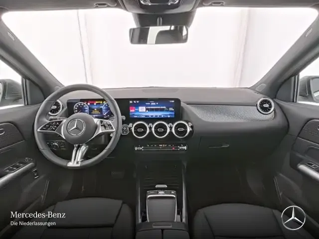 Mercedes-Benz GLA 180
