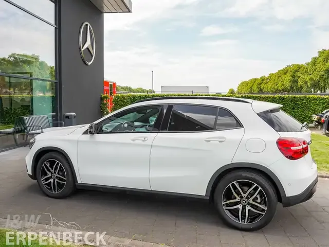 Mercedes-Benz GLA 180