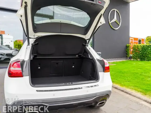 Mercedes-Benz GLA 180