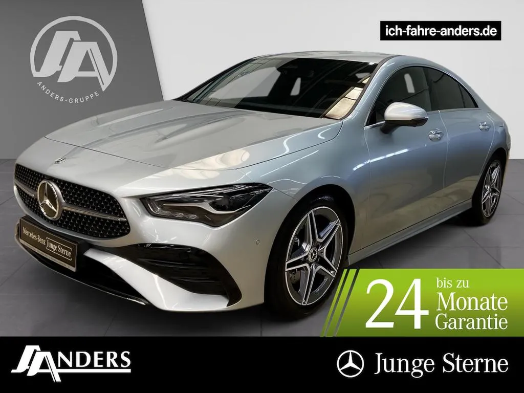 Mercedes-Benz CLA 200