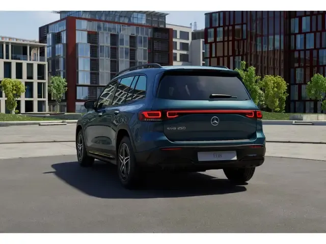 Mercedes-Benz EQB 250