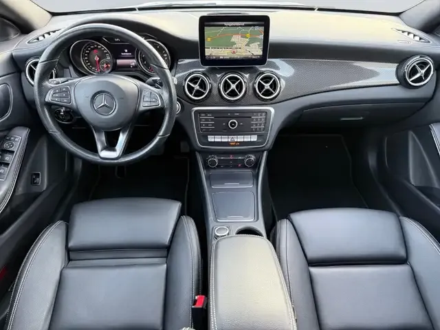 Mercedes-Benz CLA 180