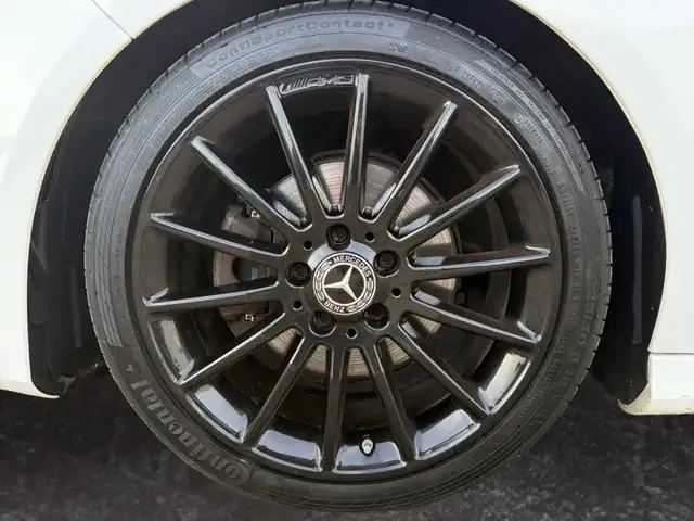 Mercedes-Benz CLA 180