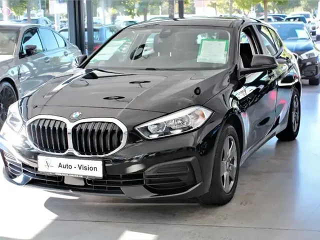 BMW 118