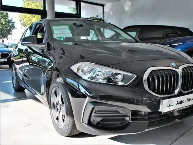 BMW 118