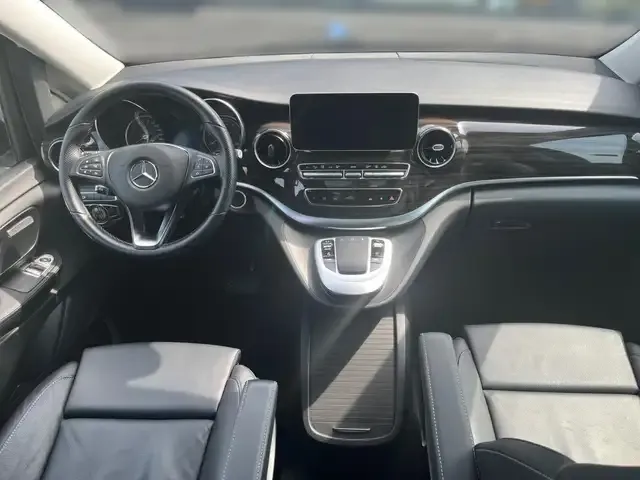 Mercedes-Benz EQV 300