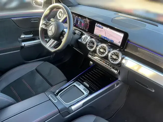 Mercedes-Benz GLB 200