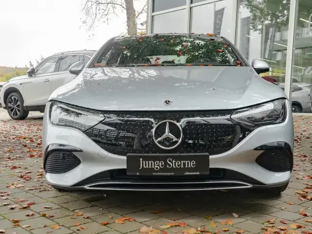 Mercedes-Benz EQE 350