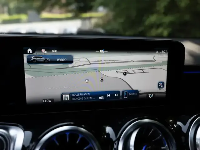 Mercedes-Benz GLB 250