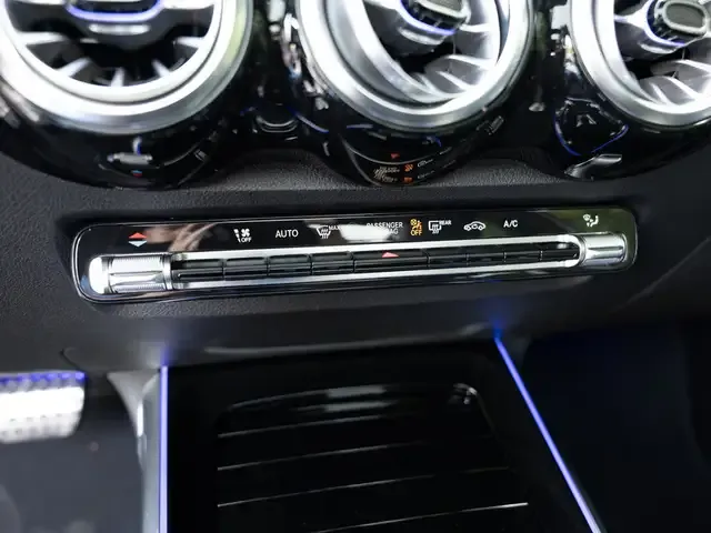 Mercedes-Benz GLB 250