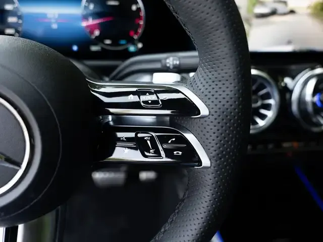 Mercedes-Benz GLB 250