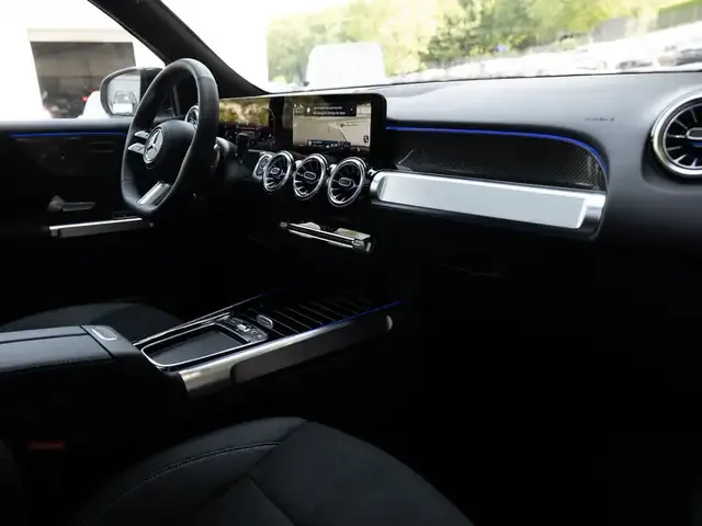 Mercedes-Benz GLB 250