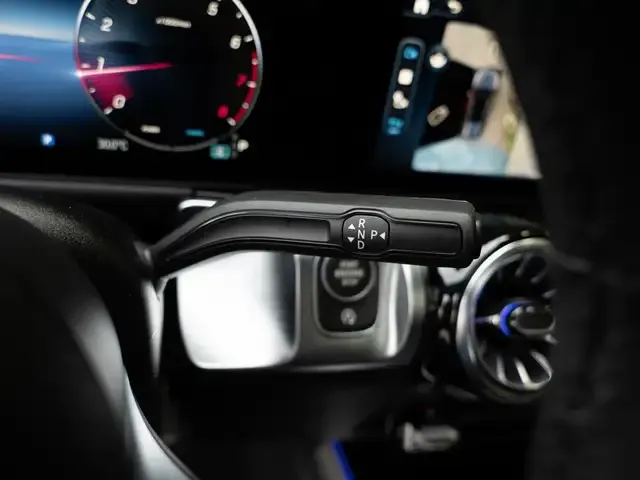 Mercedes-Benz GLB 250