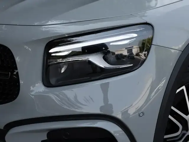 Mercedes-Benz GLB 250