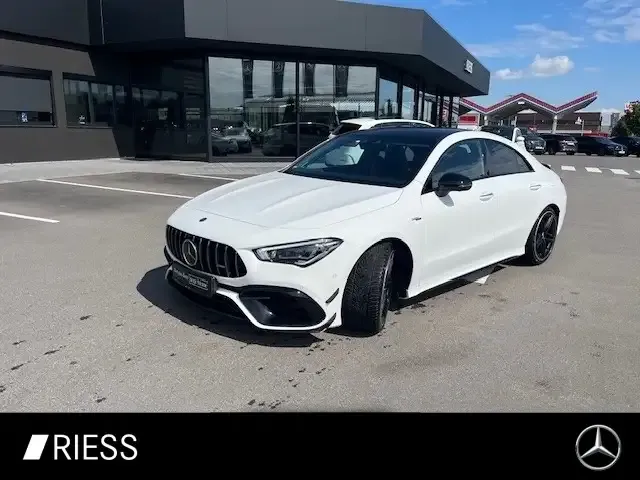 Mercedes-Benz CLA 45 AMG