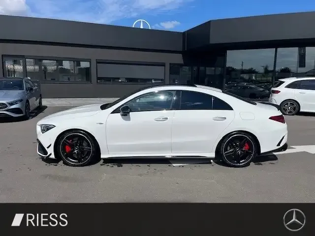 Mercedes-Benz CLA 45 AMG