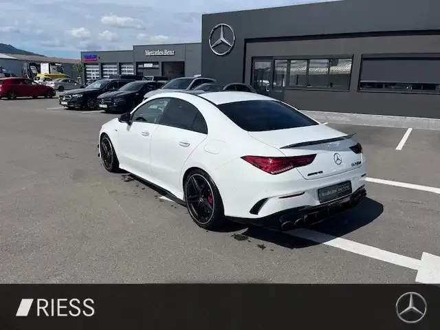 Mercedes-Benz CLA 45 AMG
