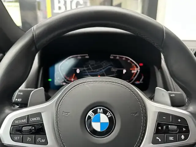BMW 840