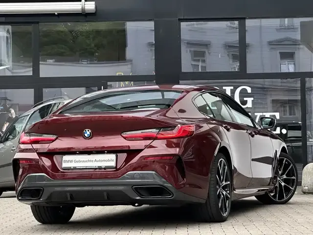 BMW 840