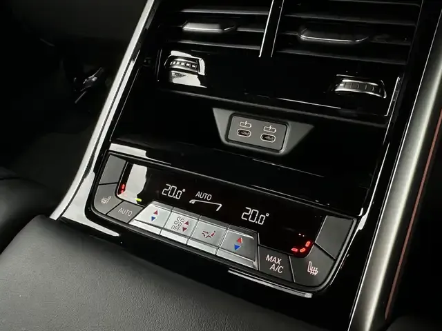 BMW 840